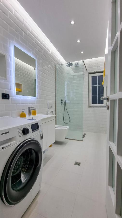 'The Yellow' Condo Берат Экстерьер фото